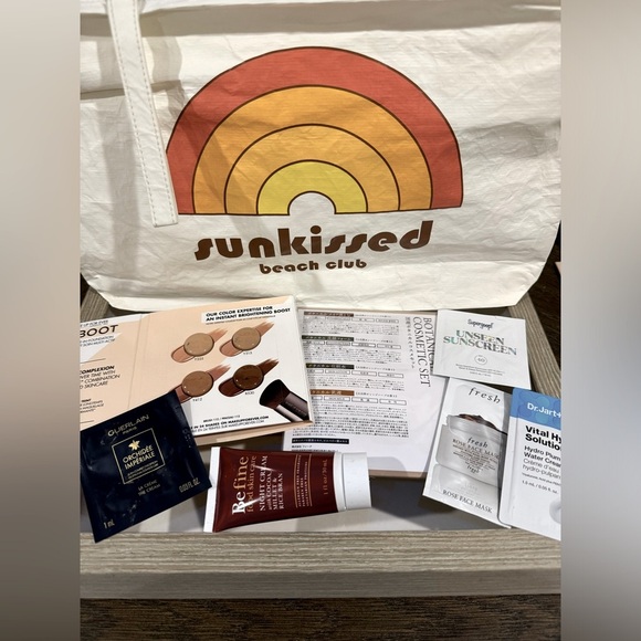 8 Piece Makeup and Skincare Sample Bundle Set. NWT. - Picture 1 of 9